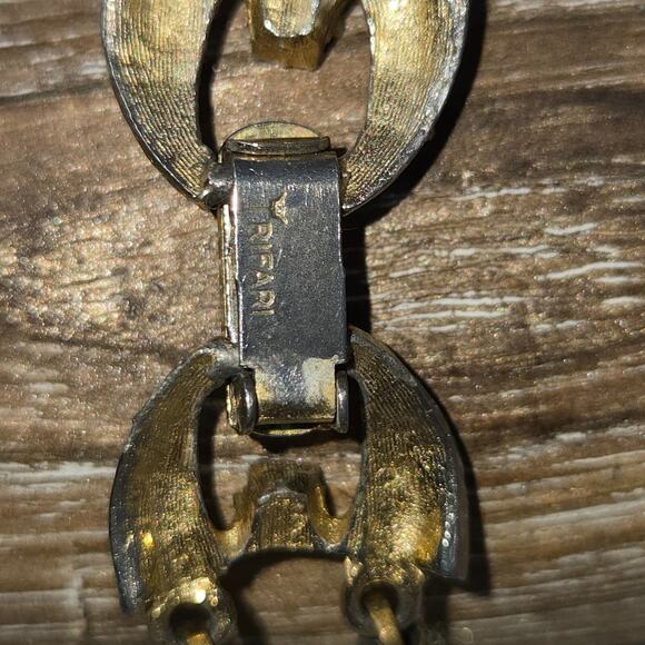 Vintage Trifari Signed Gold Tone Faux Pearl Two Strand Bracelet Fashion Jewelry - Picture 13 of 13